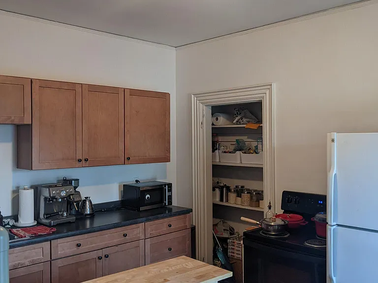 37 Spruce St #2 — Photo 8