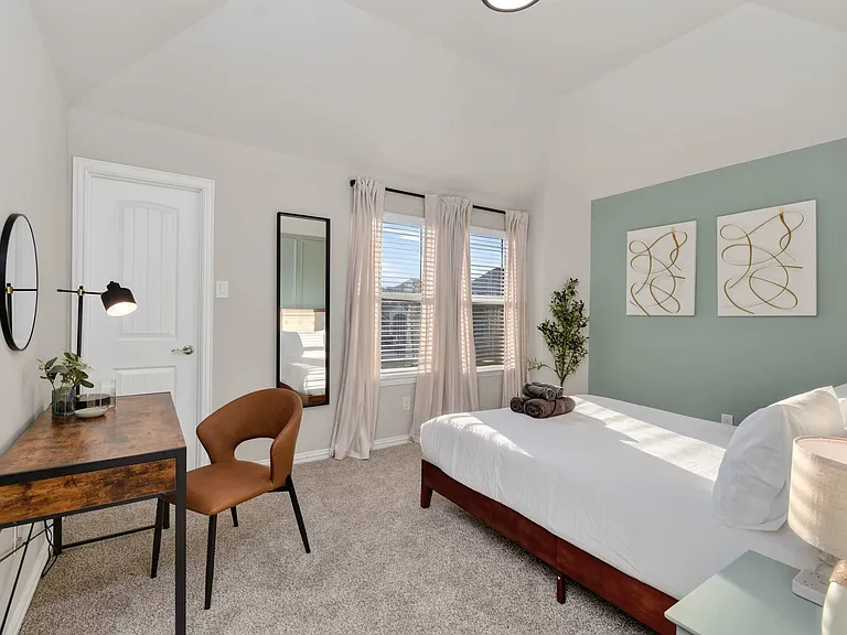 2626 Flat Bush Ave — Photo 29