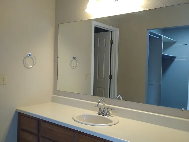 460 S Fenton St — Photo 34