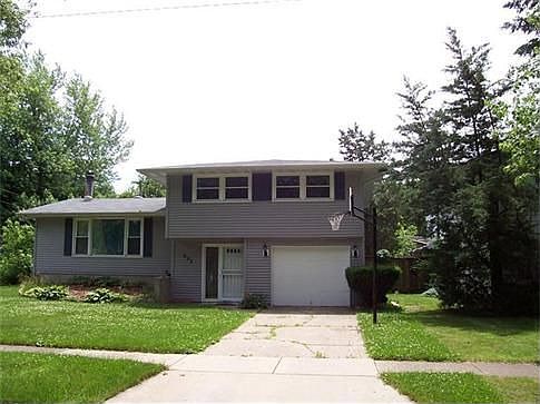 1st image of 625 W 67th Ave