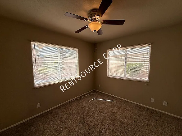 40270 Homeridge Dr — Photo 10