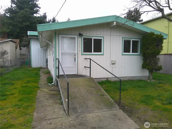 10615 18th Avenue SW, Seattle, WA 98146