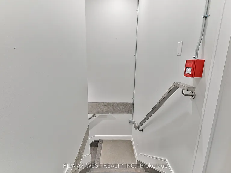 1745 Keele St #4 — Photo 3