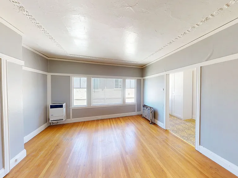 607 Beacon St — Photo 6