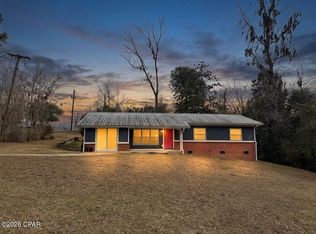 2944 Cherokee St, Marianna, FL 32446