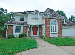 405 NW Poplar St, Lees Summit, MO 64064