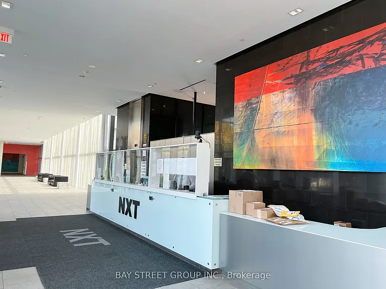 105 The Queensway #1008 — Photo 3