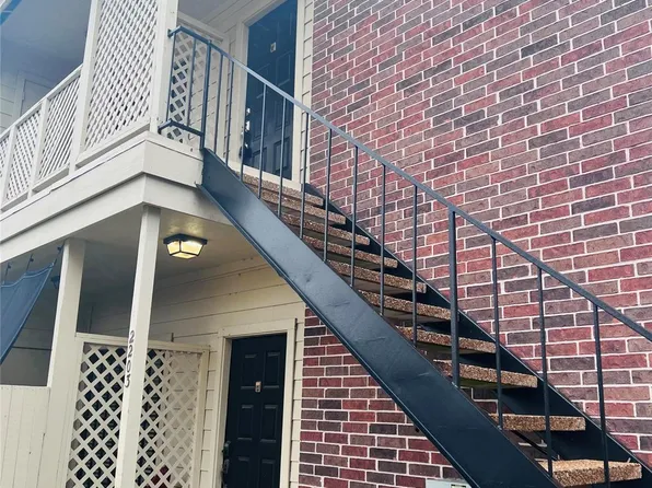 2121 El Paseo St APT 2204, Houston, TX 77054