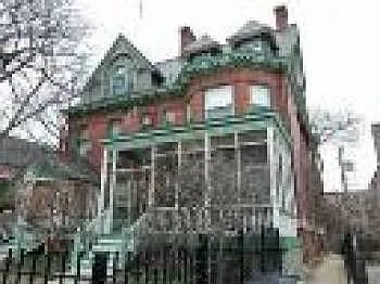 1138 E 48th St photo 1