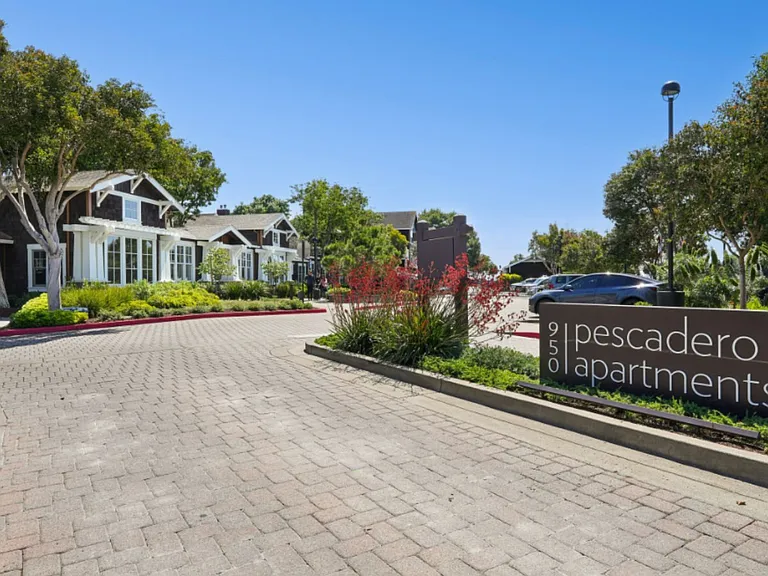 Pescadero Apartments — Photo 44