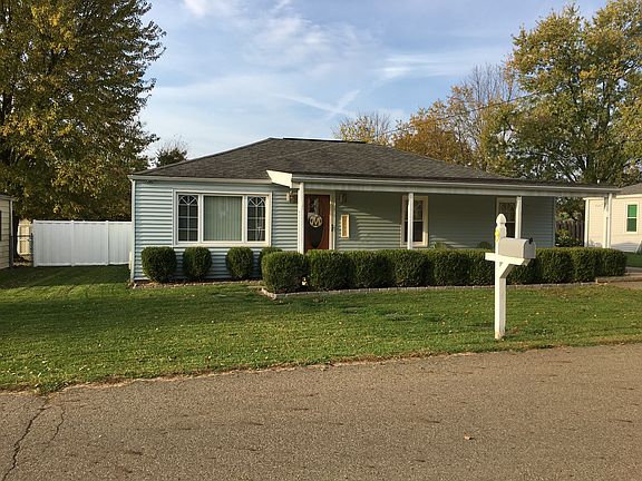 4th image of 9 Oak Dr