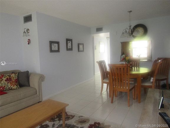 3rd image of 10434 Sunrise Lakes Blvd APT 208