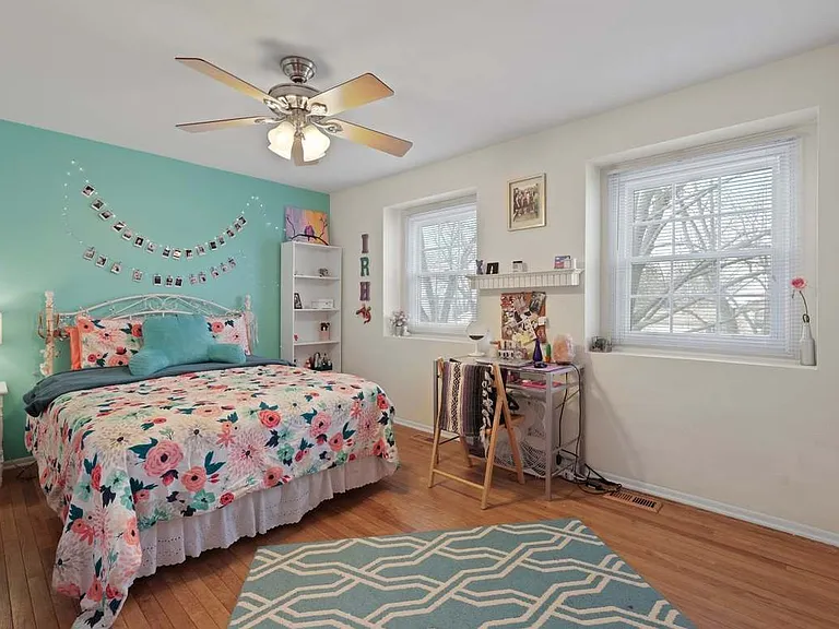 2205 S Bradford Dr — Photo 5