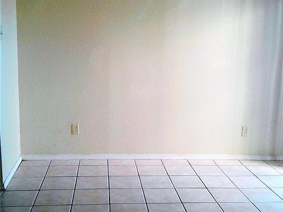 3rd image of 1009 Weston Dr #1009