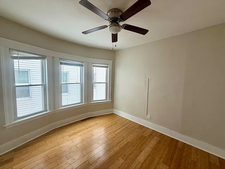 23 Millbury St — Photo 7