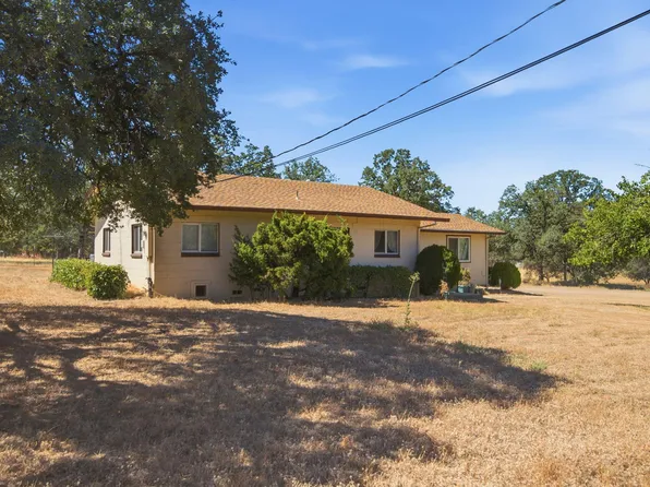 2562 Old Oregon Trl, Redding, CA 96003