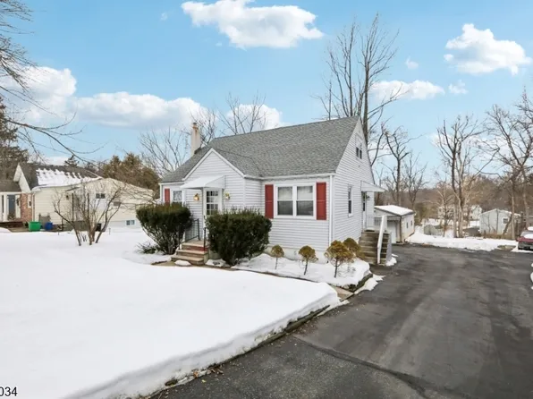 86 Kakeout Rd, Butler Boro, NJ 07405