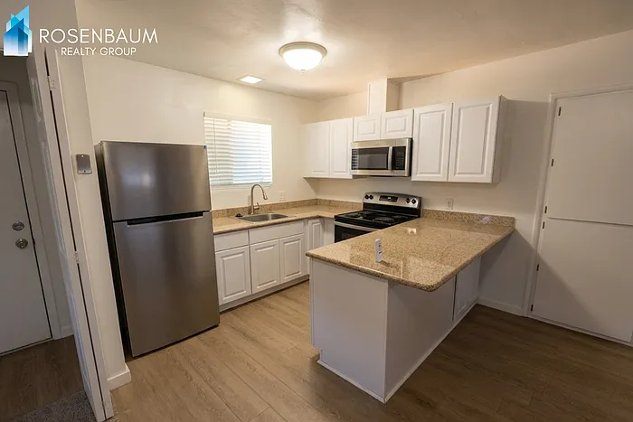 3016 N Yavapai Rd E #A — Photo 3