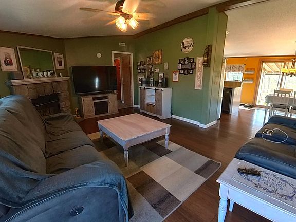 2nd image of 3499 Penny Rd