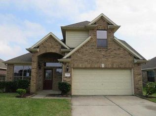 2421 Reagan Ln, Groves, TX 77619