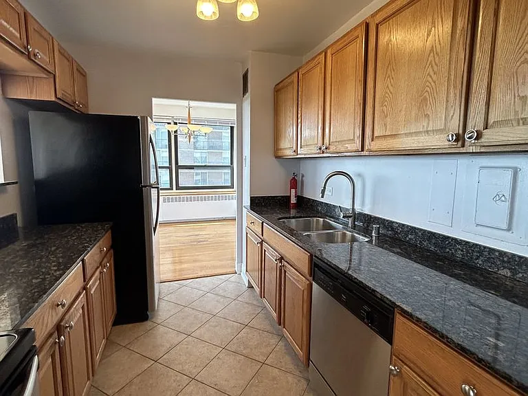 4180 Marine Terrace Apartments — Photo 171