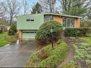 815 Breezewood Dr, Glenshaw, PA