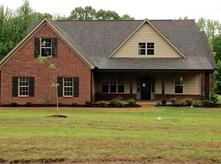 1919 Shady Wind Dr, Southaven, MS 38671