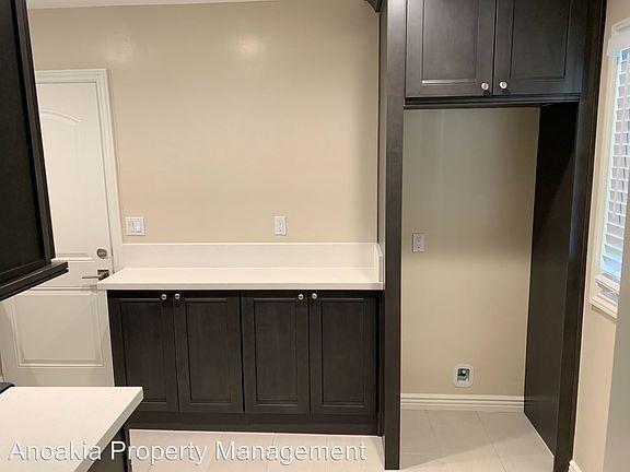 2nd image of 303 W Lemon B #7080122