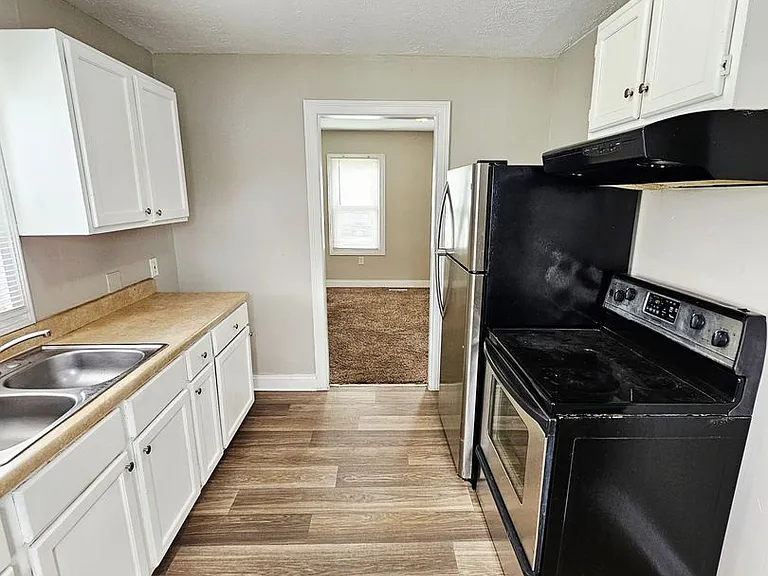 1191 Duxberry Ave — Photo 24