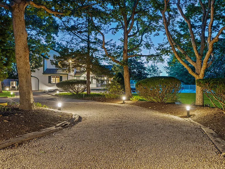 120 Wooleys Dr — Photo 33