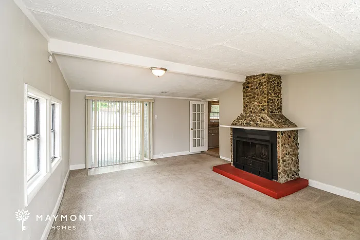 1911 Orlean Dr — Photo 5