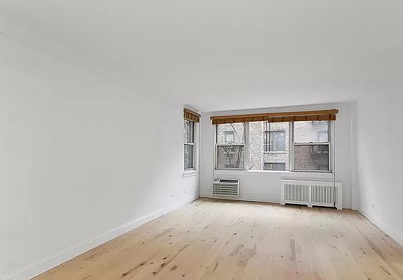 2nd image of 221 E 50th St APT 4E