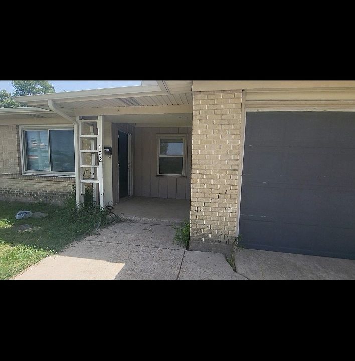 1st image of 102 Armstrong Dr
