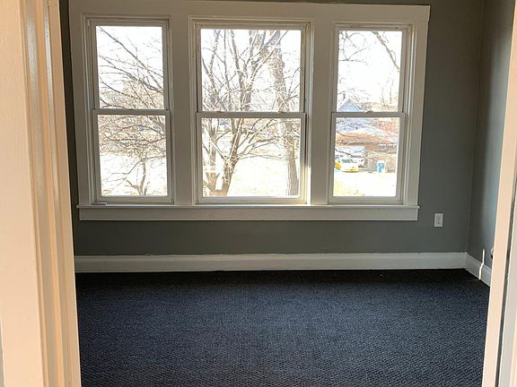 4th image of 827 S 12th Ave Suite 2