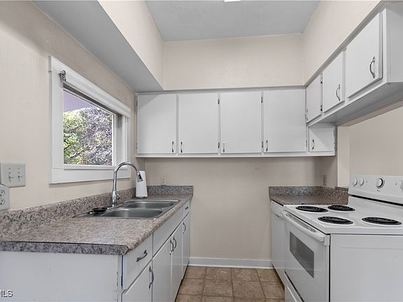 5th image of 1615 Cranford Ave