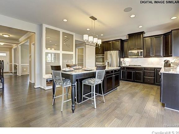 2nd image of 6739 Carradale Way #129