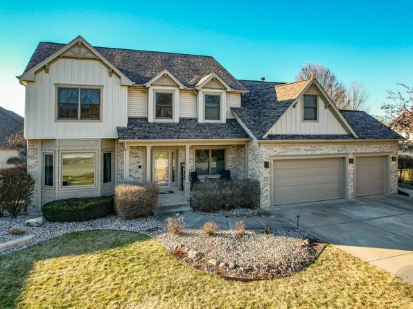 24507 Lakewoods Ln, Shorewood, IL 60404