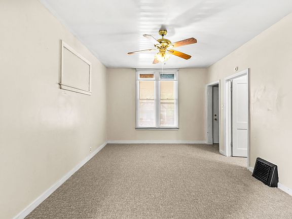 5th image of 4323 Ohio St