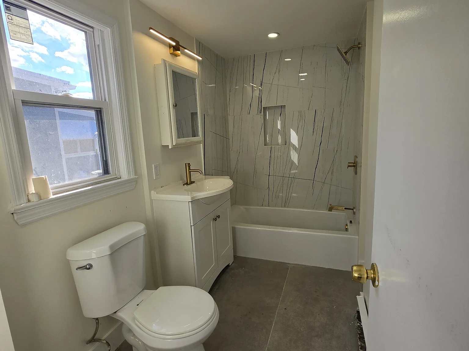 2 bed, 720 sqft, $2,600 — Photo 3