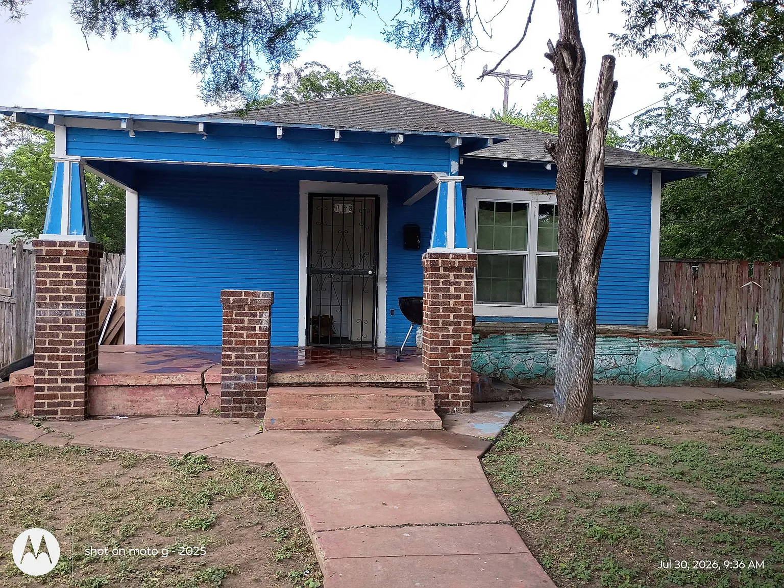 2 bed, 768 sqft, $1,300 — Photo 1
