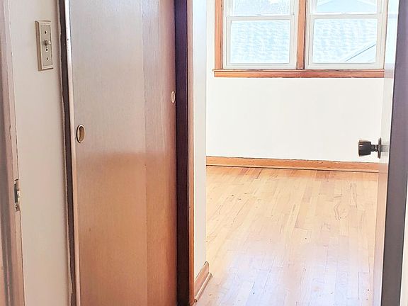 2nd image of 3 Eastwood Dr Floor 2