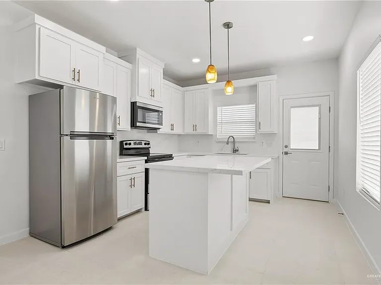 1201 S Waterfall Ave #3 — Photo 7