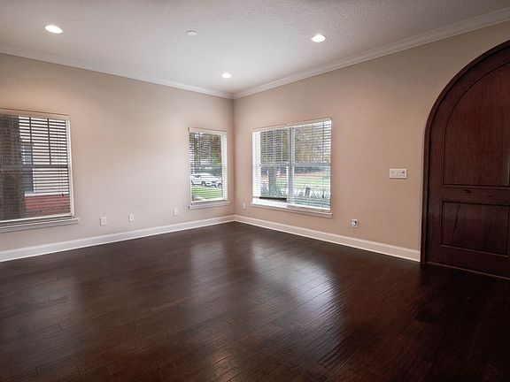 2nd image of 1773 Indiana Ave #C
