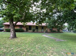 501 S 6th St, Lometa, TX 76853