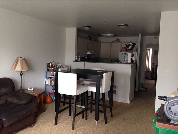 Living Room/ Dining Room