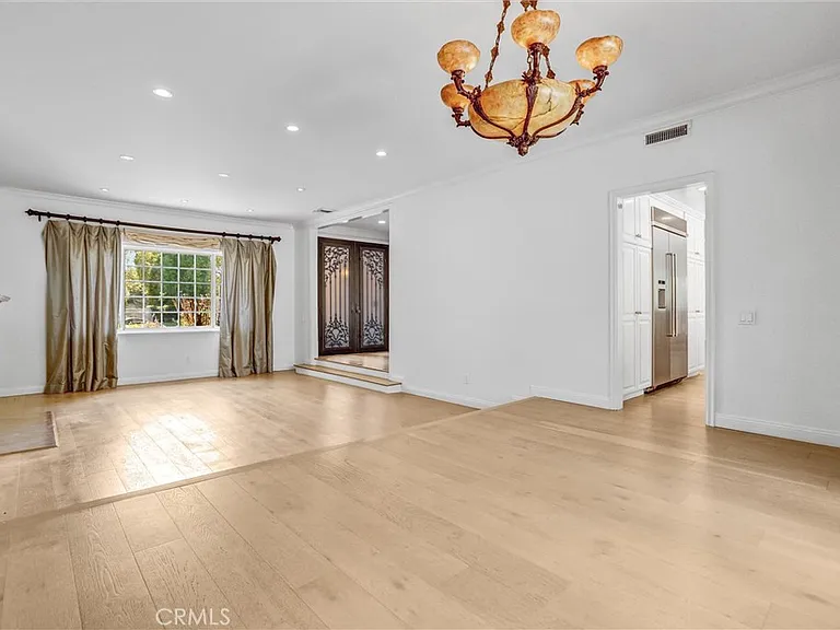 22715 America Way — Photo 4