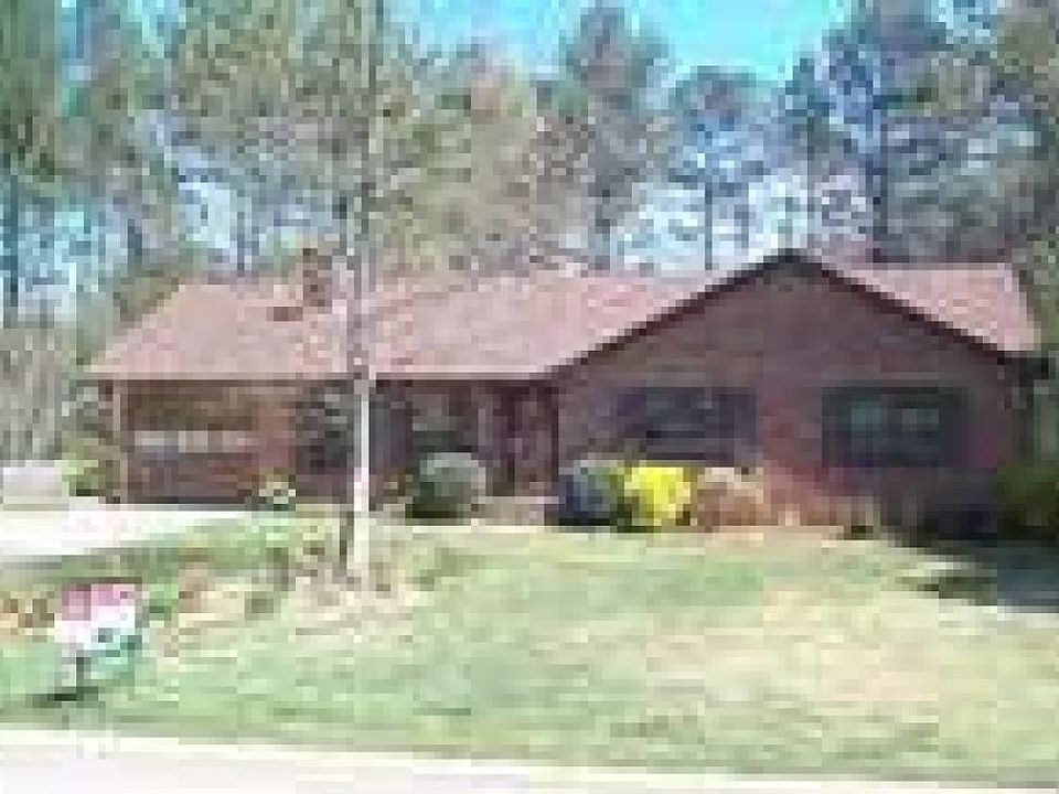 2nd image of 150 Woodberry Ct