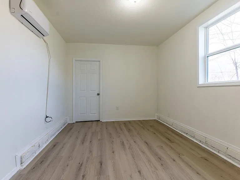 1621 Thompson Dr — Photo 13