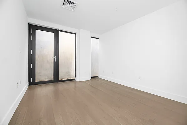 Rented by REAL New York | media 15