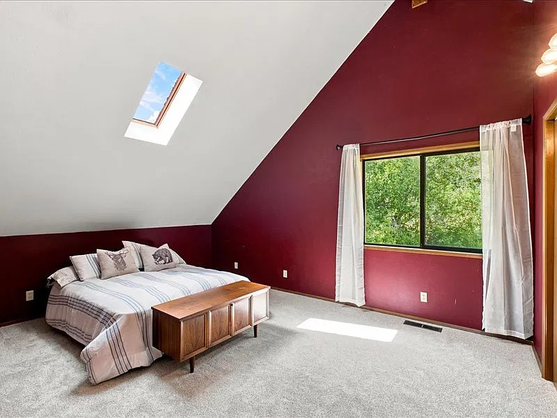 4 bed, 2170 sqft, $3,000 — Photo 3
